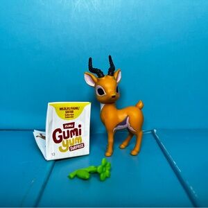 ⭐️ Zuru - Gumi Yum Surprise - Wildlife Series - Gazelle w/ flower accessory